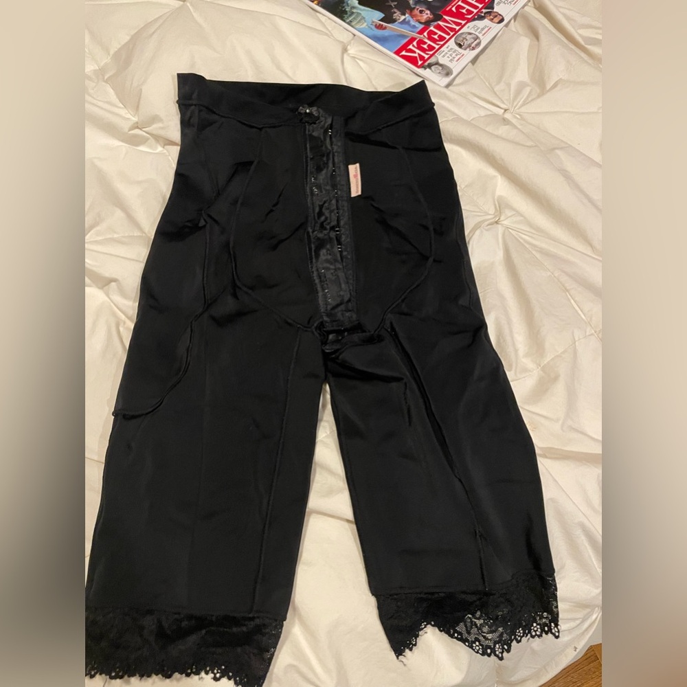 Bonito compression garment - never worn! Like new!